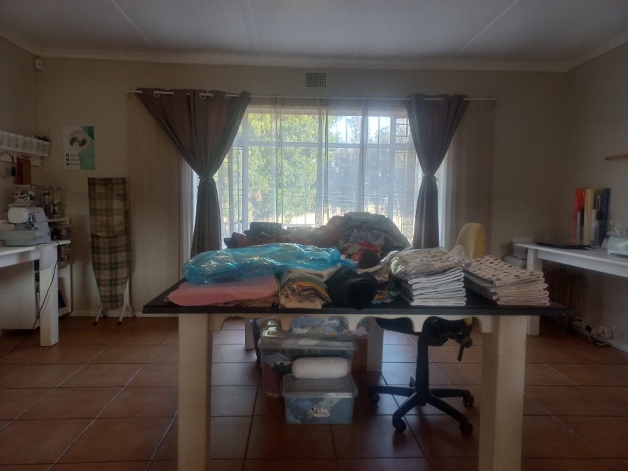 4 Bedroom Property for Sale in Rensburg Gauteng