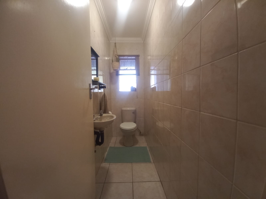 4 Bedroom Property for Sale in Rensburg Gauteng