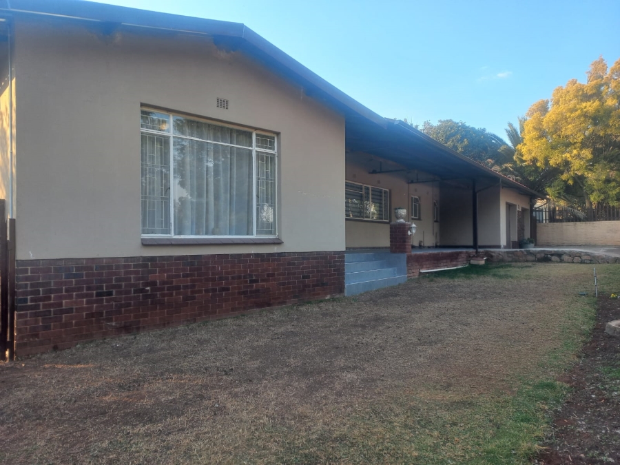 4 Bedroom Property for Sale in Rensburg Gauteng