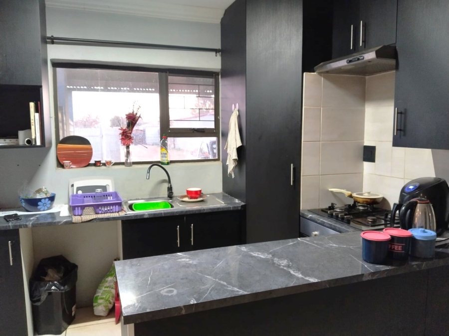 4 Bedroom Property for Sale in Rothdene Gauteng