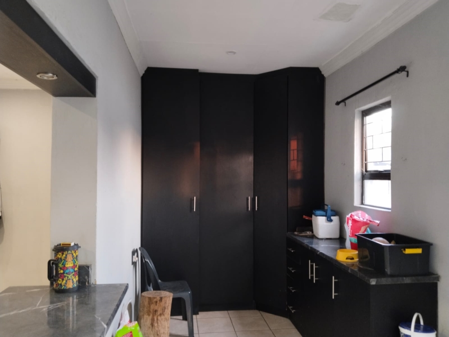 4 Bedroom Property for Sale in Rothdene Gauteng