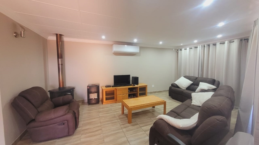 3 Bedroom Property for Sale in Mulbarton Gauteng