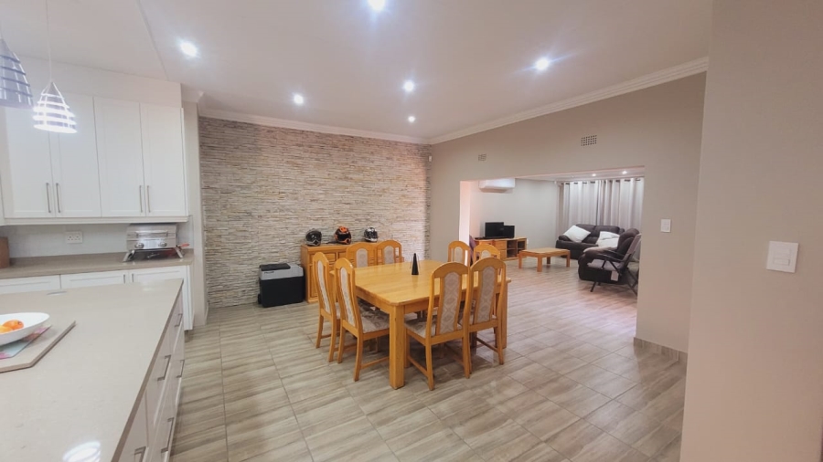 3 Bedroom Property for Sale in Mulbarton Gauteng