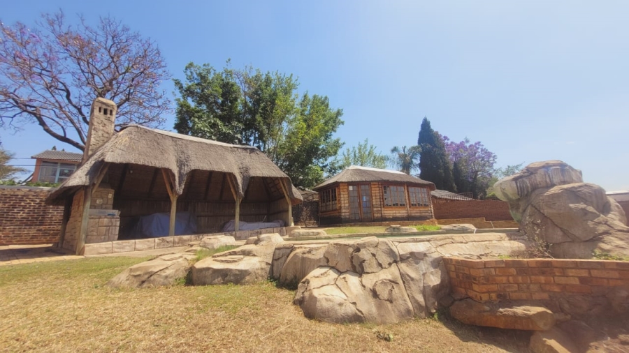 3 Bedroom Property for Sale in Mulbarton Gauteng