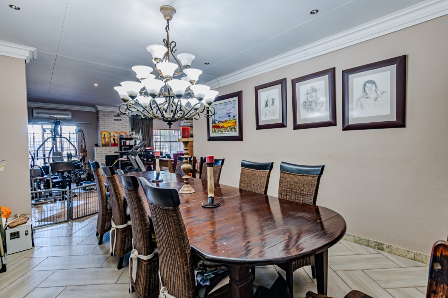 5 Bedroom Property for Sale in Amandasig Gauteng