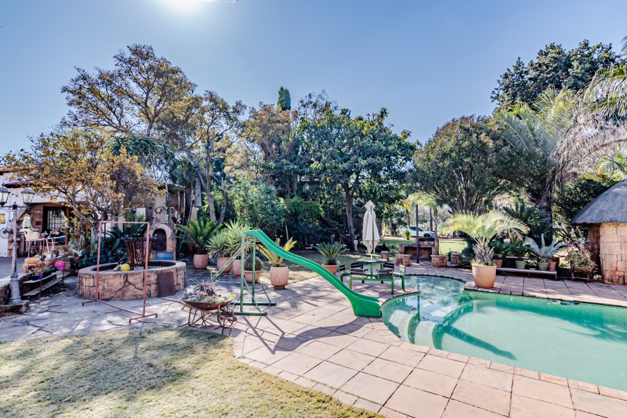 5 Bedroom Property for Sale in Amandasig Gauteng