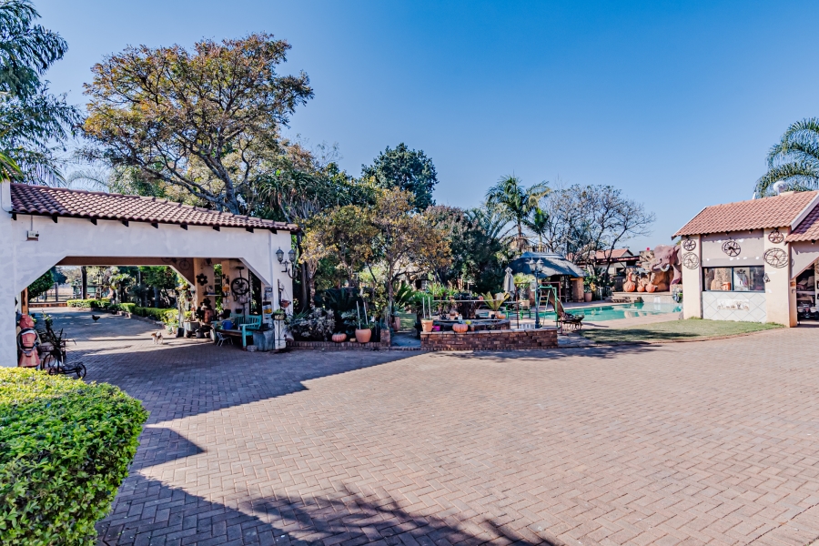 5 Bedroom Property for Sale in Amandasig Gauteng