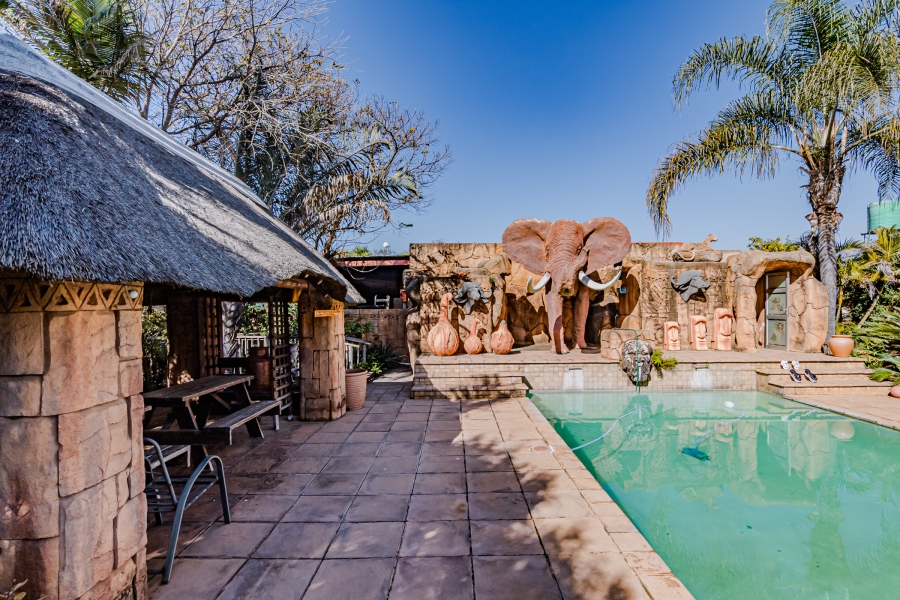 5 Bedroom Property for Sale in Amandasig Gauteng
