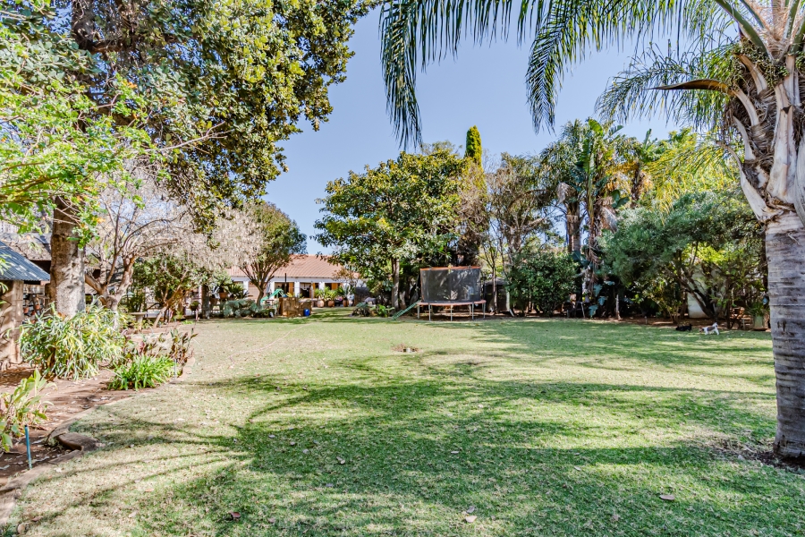 5 Bedroom Property for Sale in Amandasig Gauteng