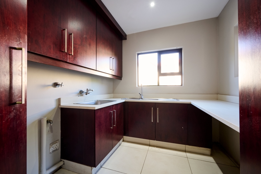 4 Bedroom Property for Sale in Carlswald Estate Gauteng