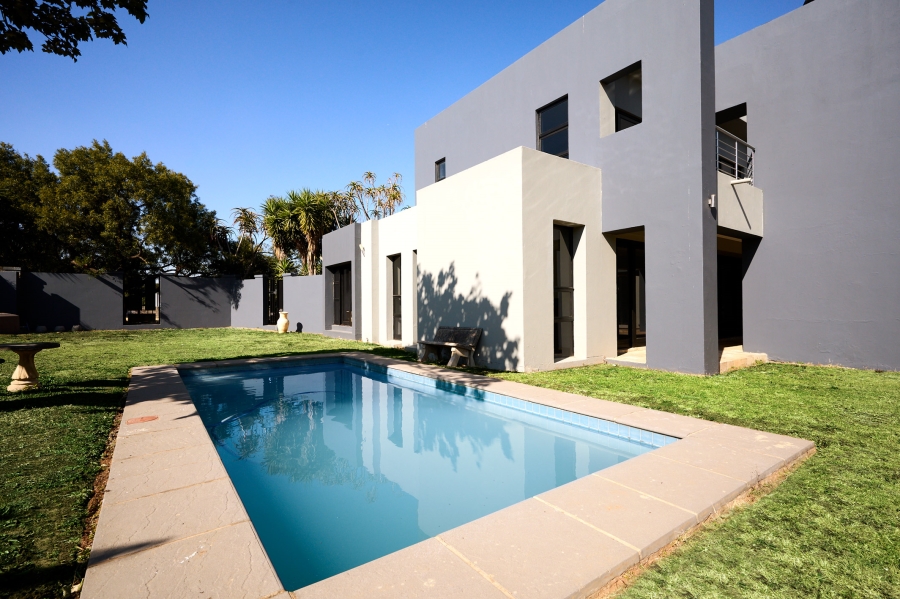 4 Bedroom Property for Sale in Carlswald Estate Gauteng