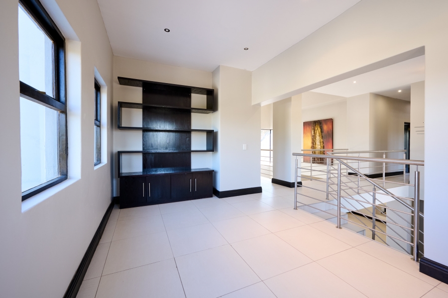 4 Bedroom Property for Sale in Carlswald Estate Gauteng