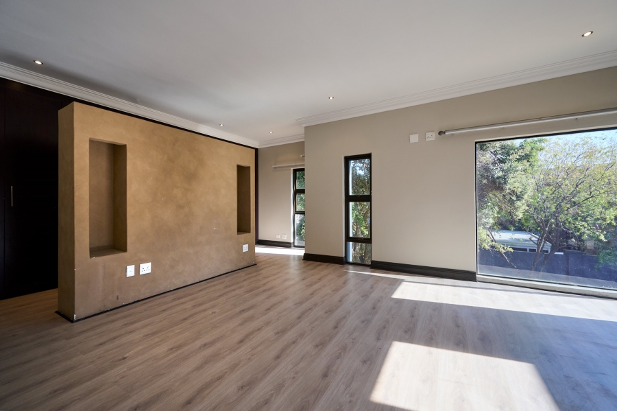 4 Bedroom Property for Sale in Carlswald Estate Gauteng