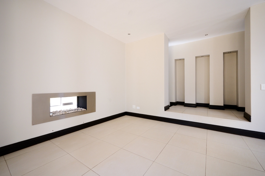 4 Bedroom Property for Sale in Carlswald Estate Gauteng