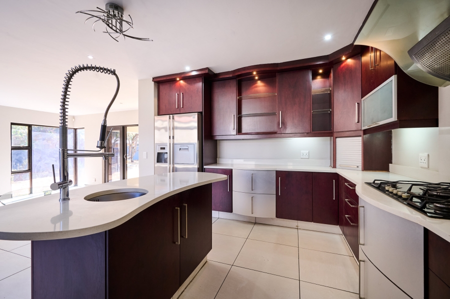 4 Bedroom Property for Sale in Carlswald Estate Gauteng