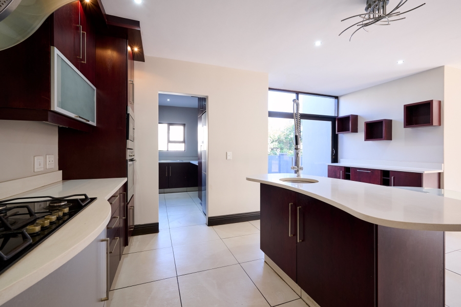 4 Bedroom Property for Sale in Carlswald Estate Gauteng