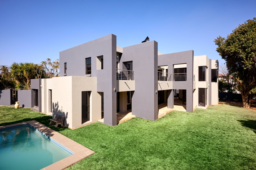 4 Bedroom Property for Sale in Carlswald Estate Gauteng
