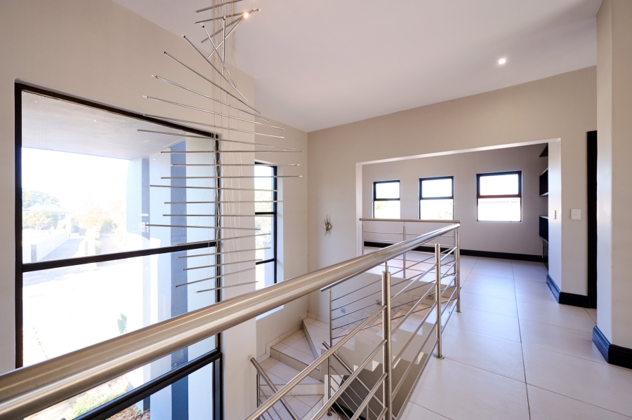 4 Bedroom Property for Sale in Carlswald Estate Gauteng