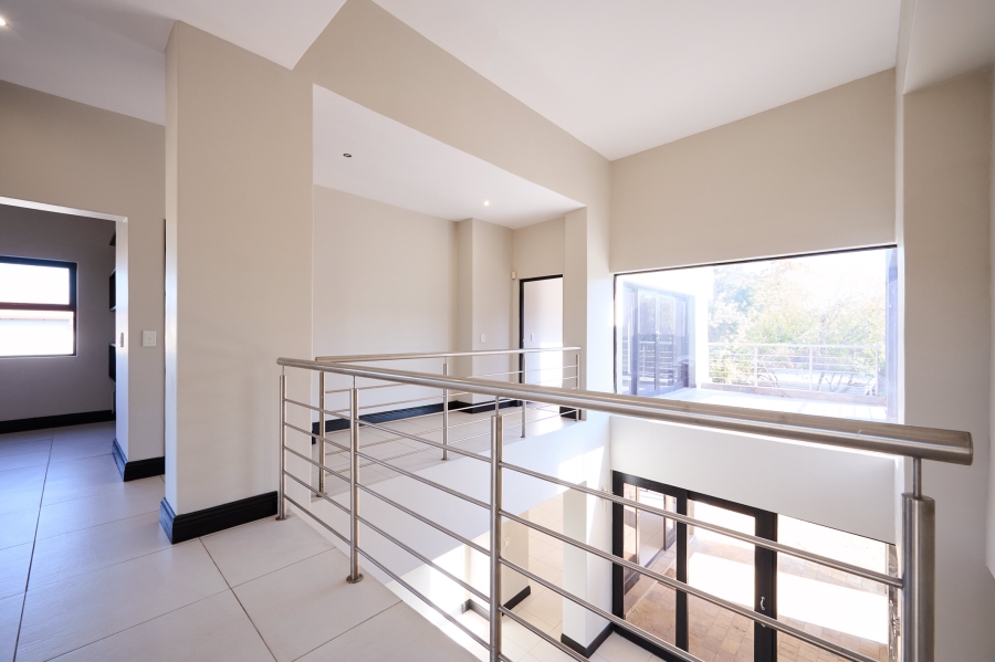 4 Bedroom Property for Sale in Carlswald Estate Gauteng