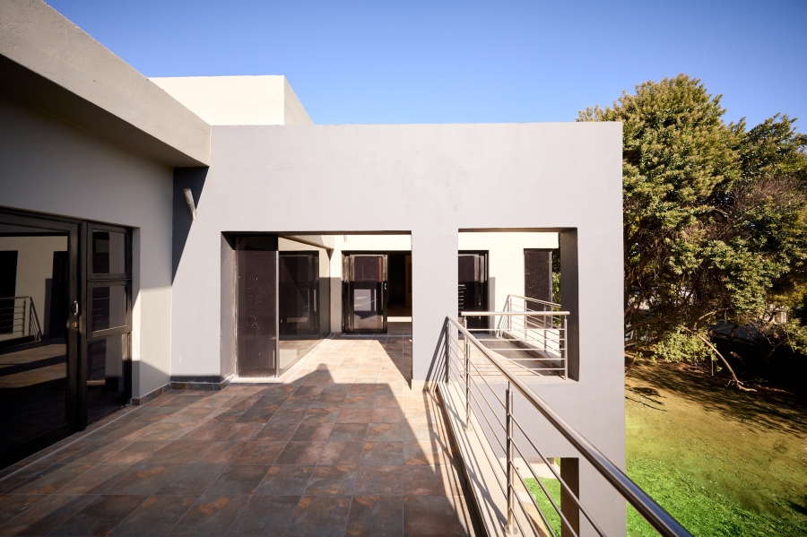 4 Bedroom Property for Sale in Carlswald Estate Gauteng