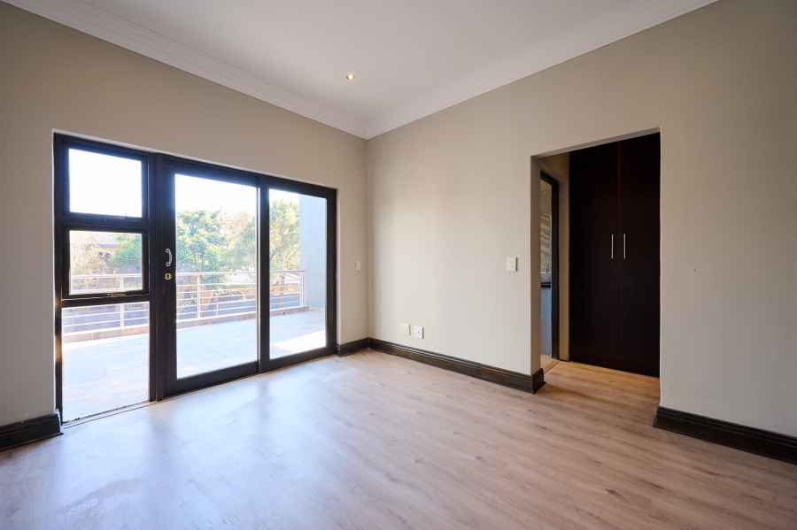 4 Bedroom Property for Sale in Carlswald Estate Gauteng