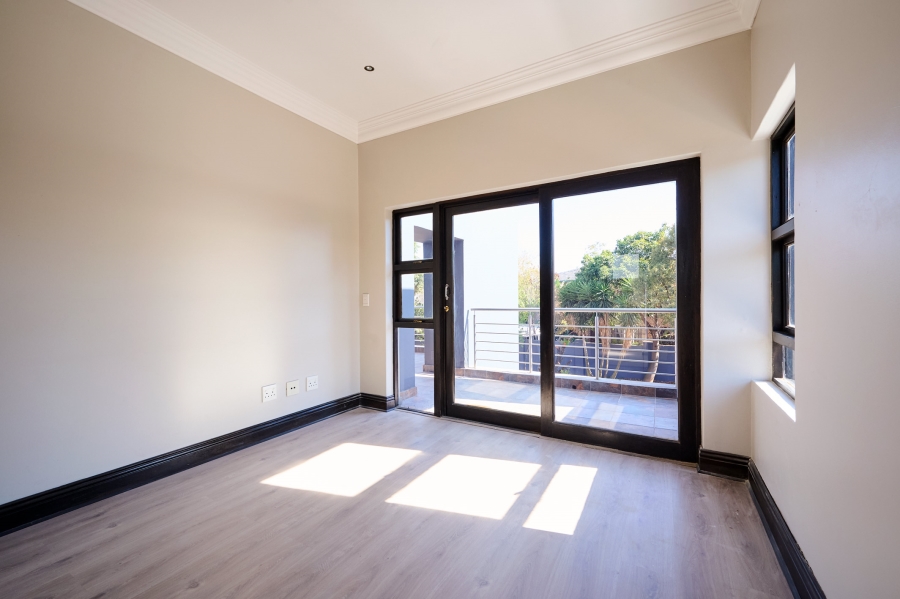 4 Bedroom Property for Sale in Carlswald Estate Gauteng