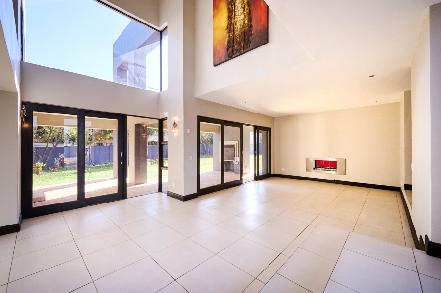 4 Bedroom Property for Sale in Carlswald Estate Gauteng