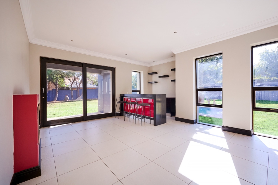 4 Bedroom Property for Sale in Carlswald Estate Gauteng