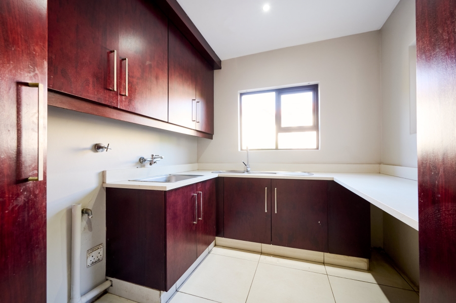 4 Bedroom Property for Sale in Carlswald Estate Gauteng