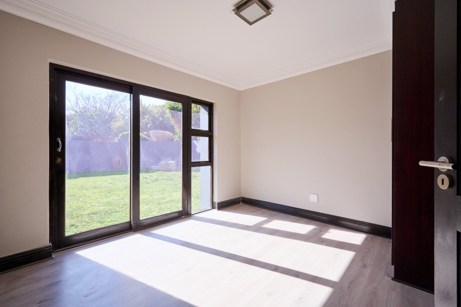 4 Bedroom Property for Sale in Carlswald Estate Gauteng