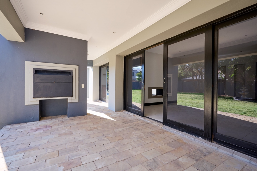 4 Bedroom Property for Sale in Carlswald Estate Gauteng
