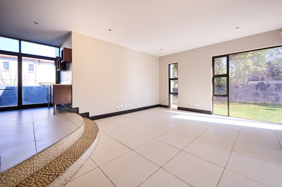 4 Bedroom Property for Sale in Carlswald Estate Gauteng