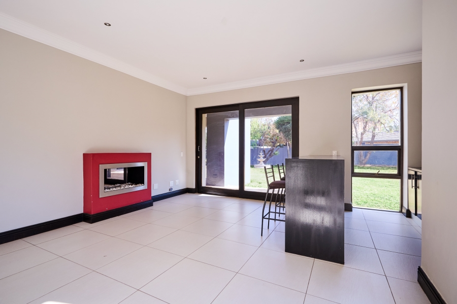 4 Bedroom Property for Sale in Carlswald Estate Gauteng