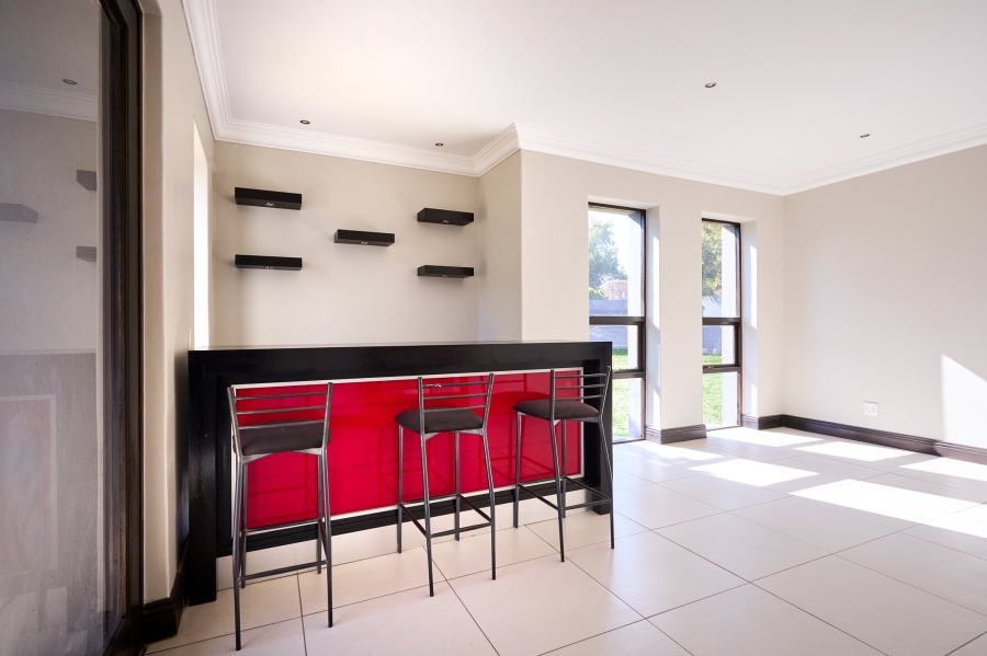 4 Bedroom Property for Sale in Carlswald Estate Gauteng