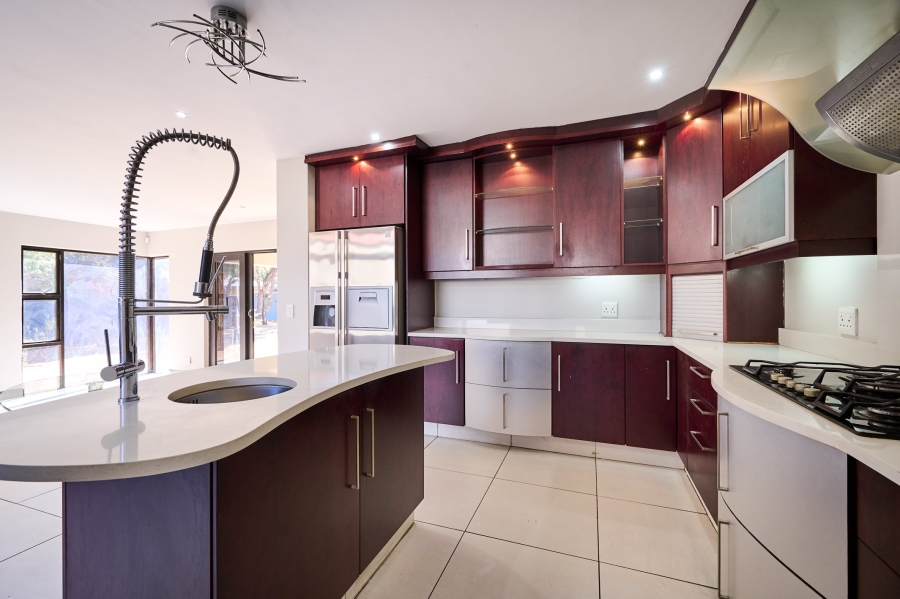 4 Bedroom Property for Sale in Carlswald Estate Gauteng