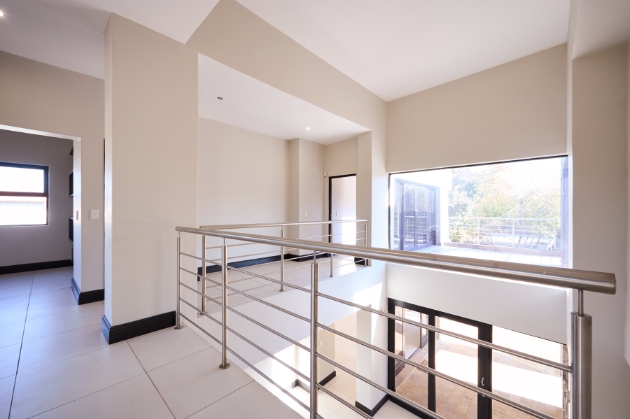 4 Bedroom Property for Sale in Carlswald Estate Gauteng