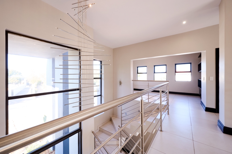 4 Bedroom Property for Sale in Carlswald Estate Gauteng