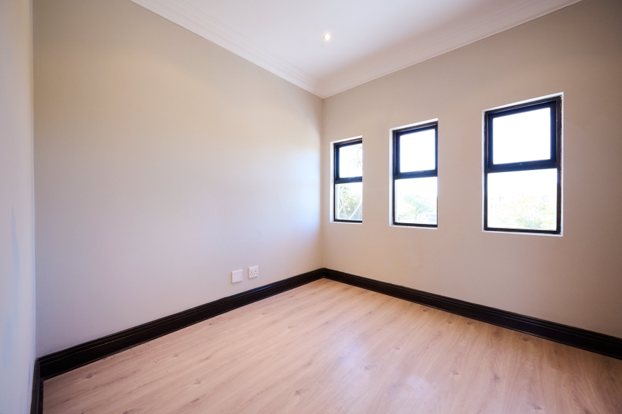 4 Bedroom Property for Sale in Carlswald Estate Gauteng