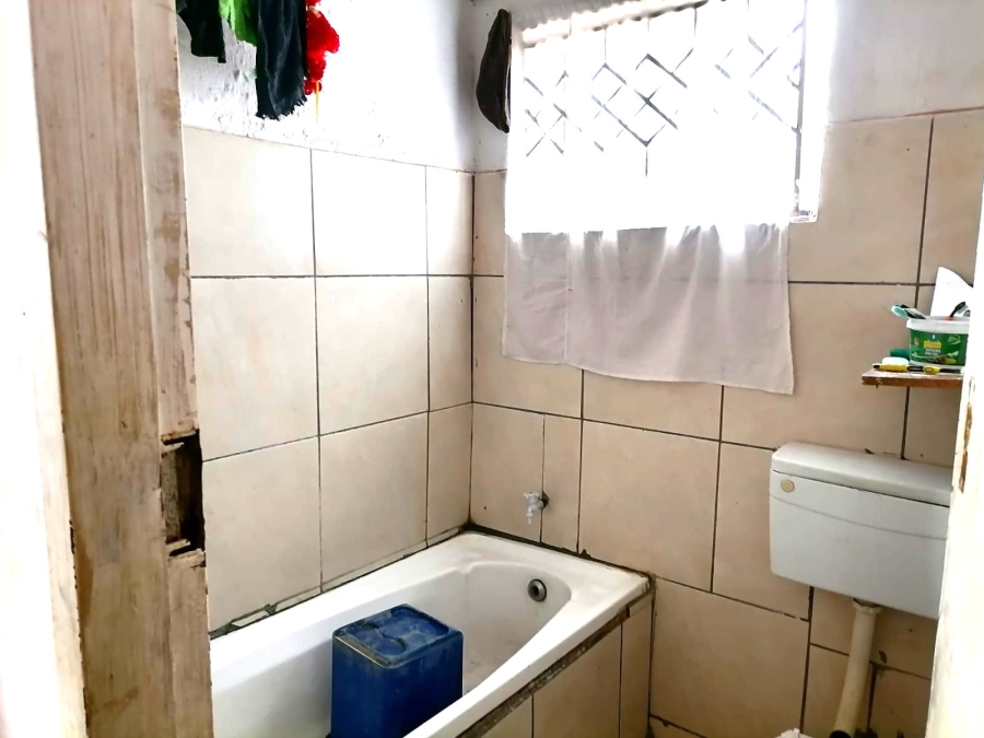 4 Bedroom Property for Sale in Windmill Park Gauteng
