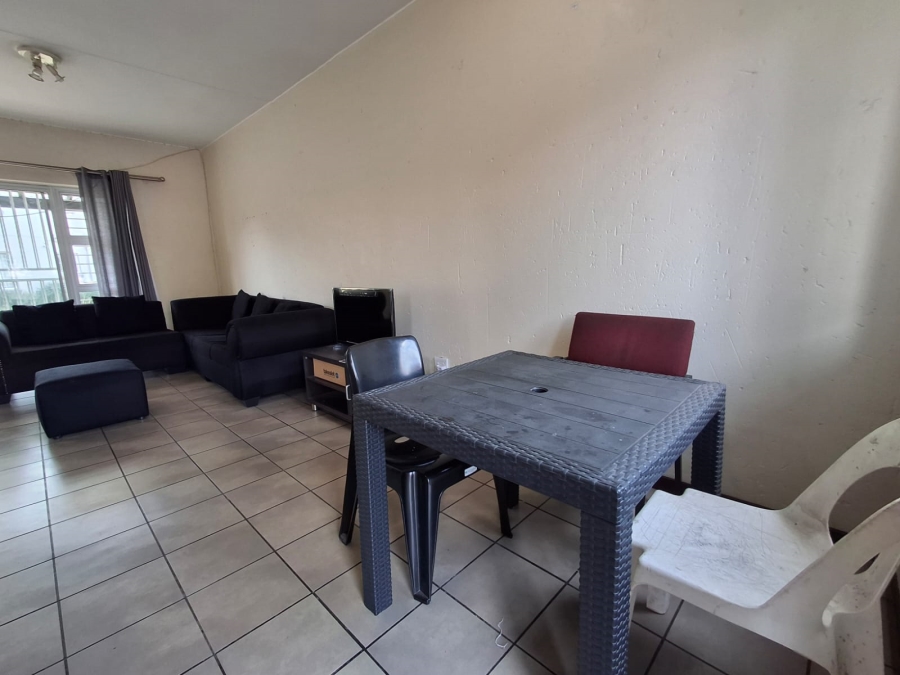2 Bedroom Property for Sale in Greenstone Hill Gauteng