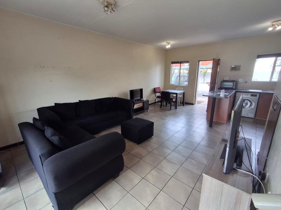 2 Bedroom Property for Sale in Greenstone Hill Gauteng
