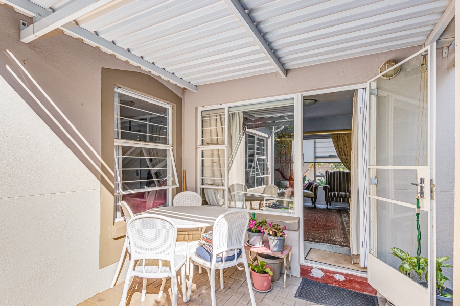 2 Bedroom Property for Sale in Douglasdale Gauteng