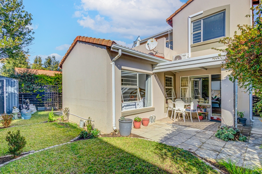 2 Bedroom Property for Sale in Douglasdale Gauteng