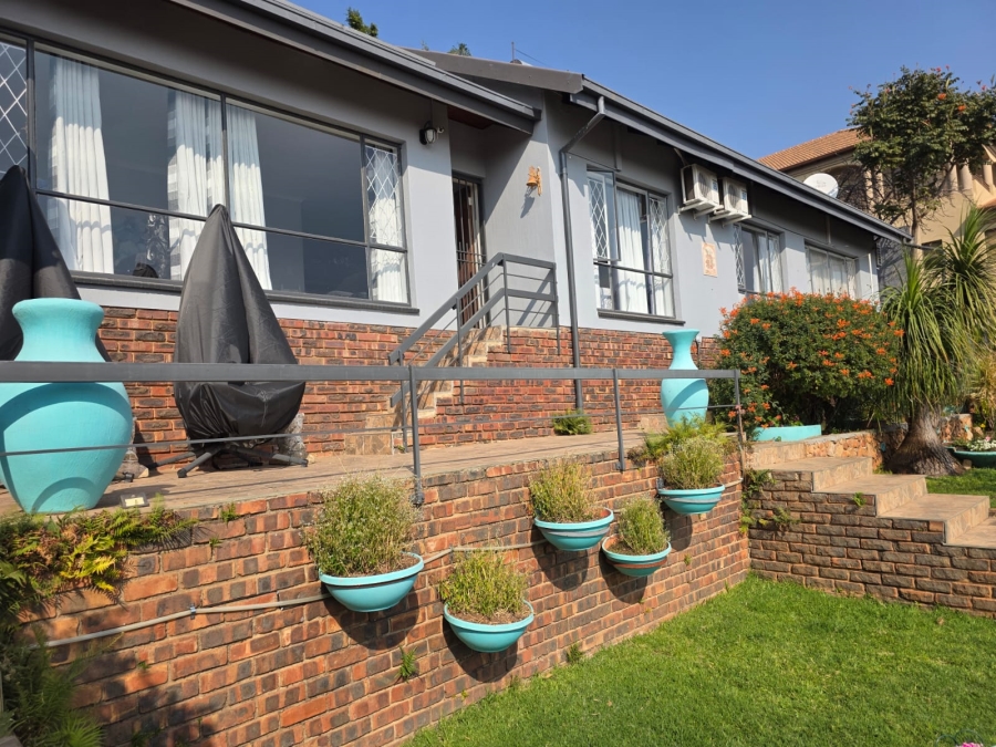 3 Bedroom Property for Sale in Magalieskruin Gauteng