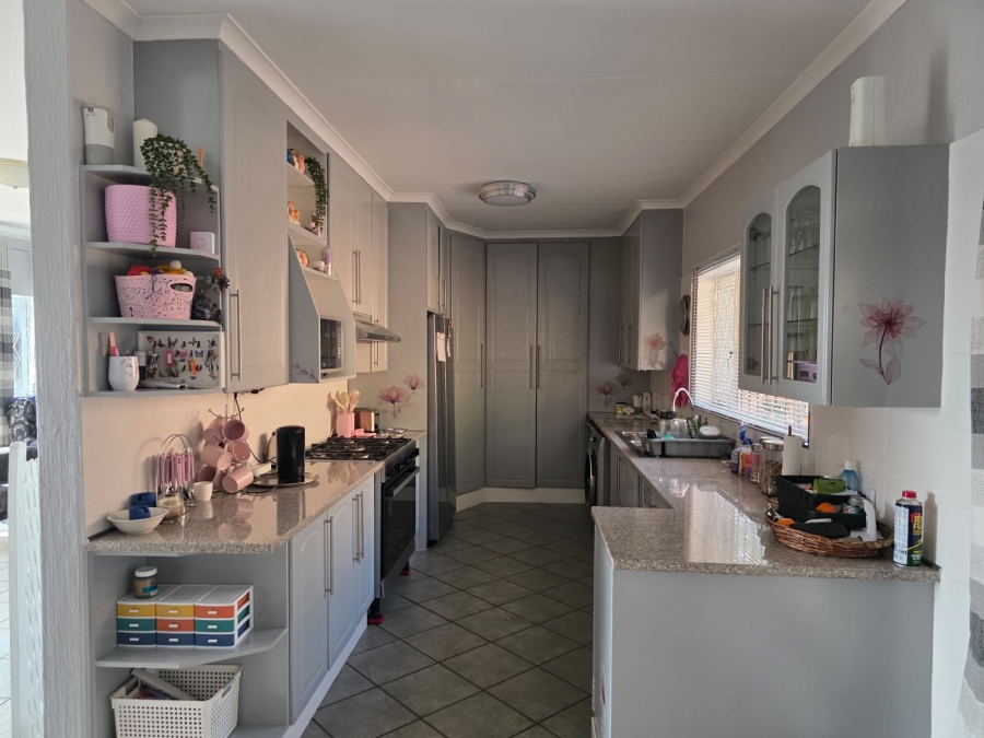 3 Bedroom Property for Sale in Magalieskruin Gauteng