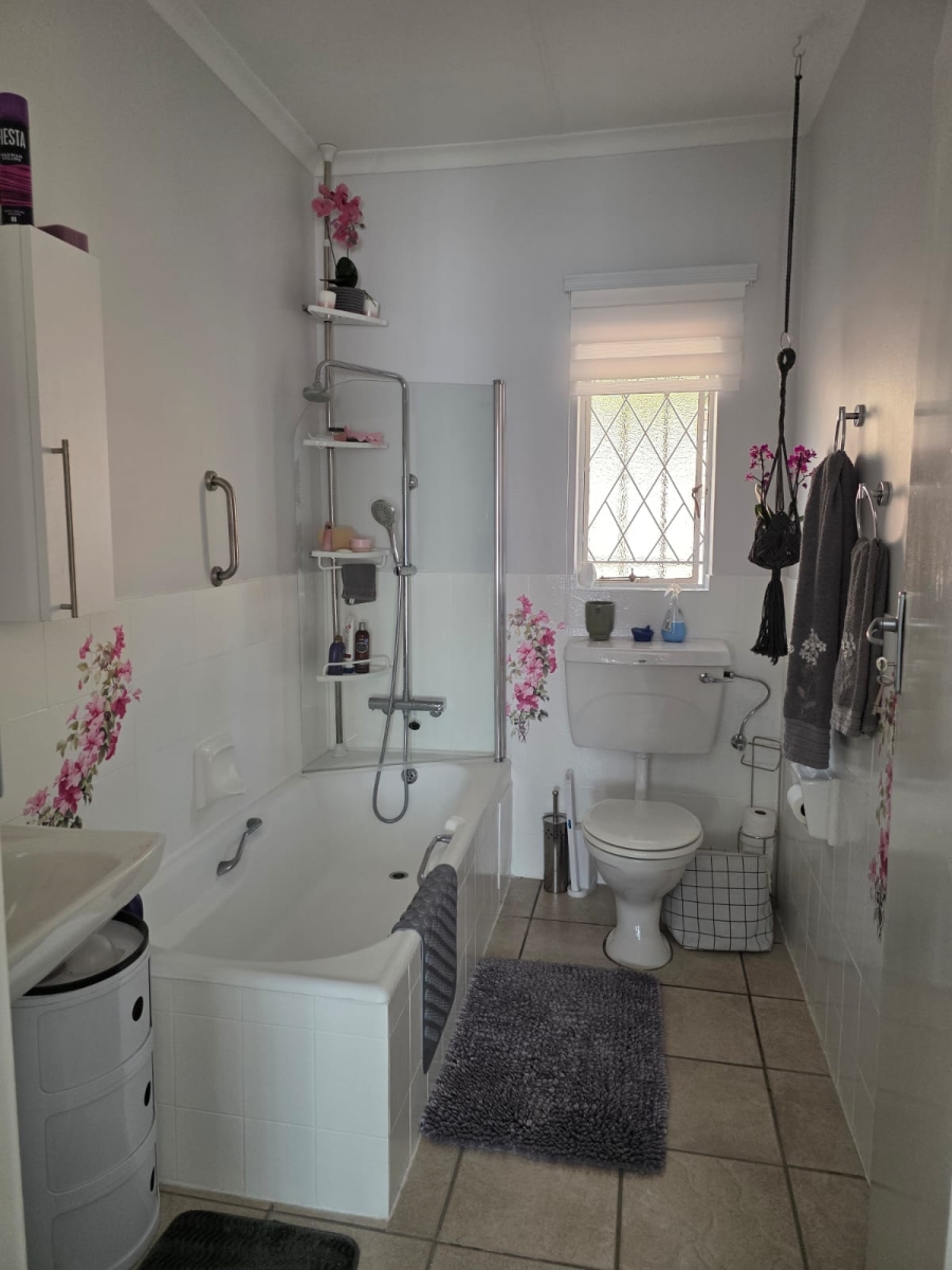 3 Bedroom Property for Sale in Magalieskruin Gauteng