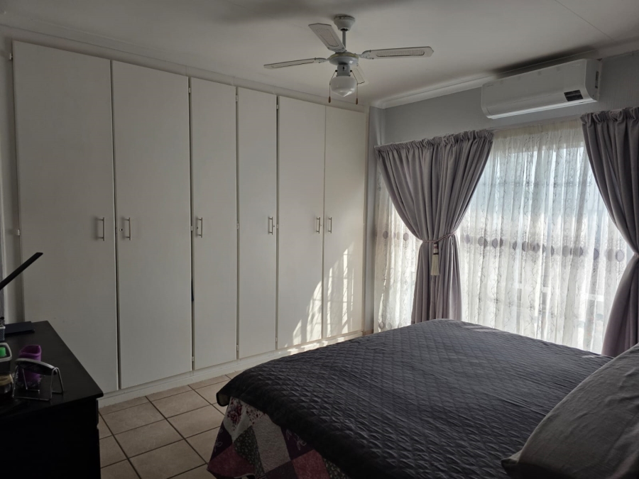3 Bedroom Property for Sale in Magalieskruin Gauteng