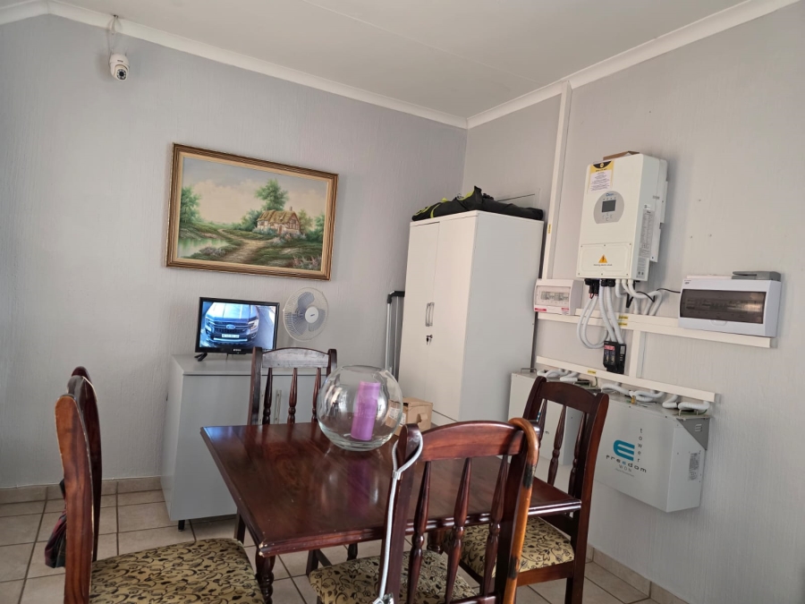 3 Bedroom Property for Sale in Magalieskruin Gauteng
