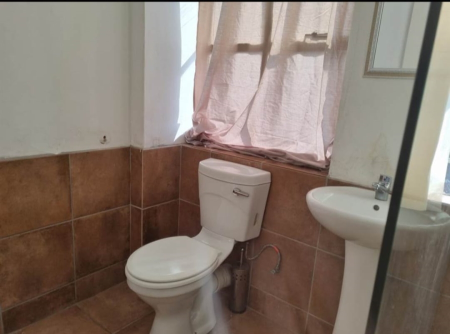 To Let 1 Bedroom Property for Rent in Northcliff Gauteng