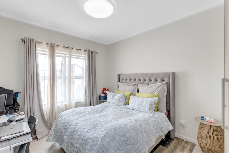 2 Bedroom Property for Sale in Weltevreden Park Gauteng